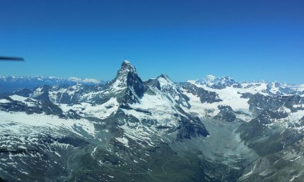 Flug zum Matterhorn und Locarno